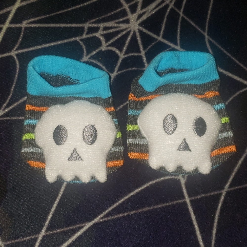 Vintage Newborn Baby Skull Halloween Booty Socks - Precious and Unique NWOT